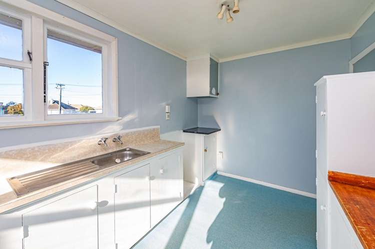 10 Churchill Crescent Tawhero_17