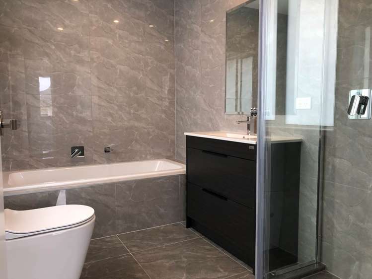 38 Koropa Road Flat Bush_11