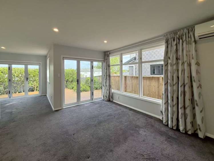 6 Crieff Place Te Atatū Peninsula_2