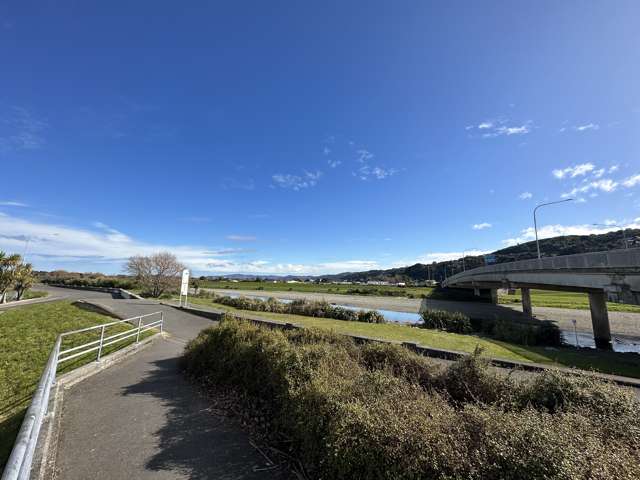 4 Market Grove Hutt Central_4