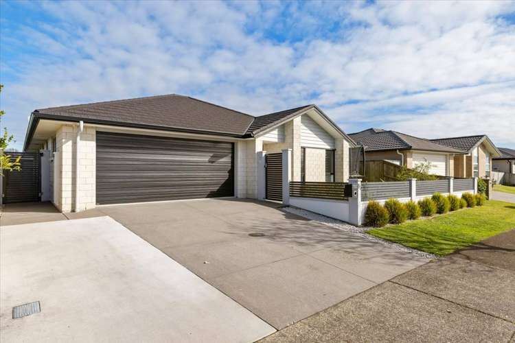 87 Puhirake Crescent Pyes Pa_3