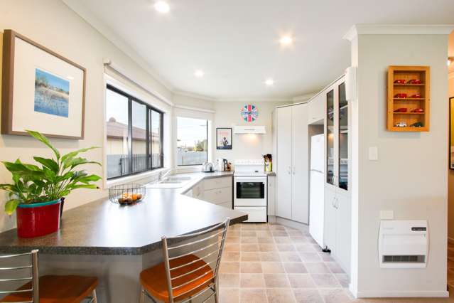 75a Harold Holt Avenue Onekawa_2