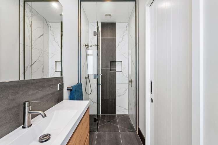 171 Eskridge Drive Bay View_19