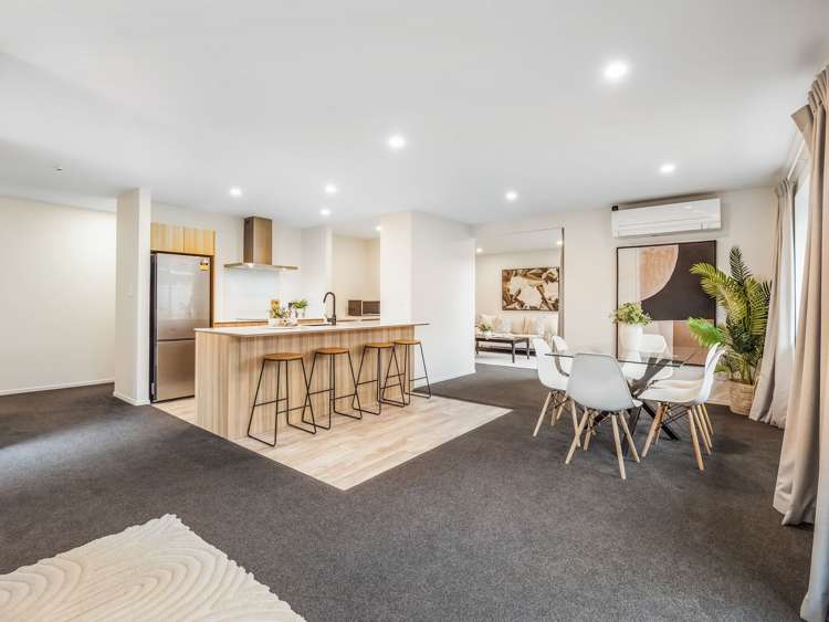 160 Faringdon Boulevard Rolleston_6