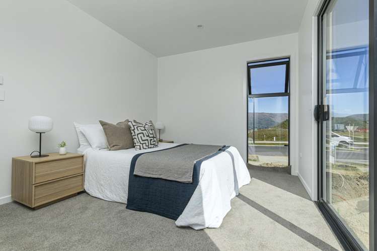 32 Stonehenge Road Wanaka_11