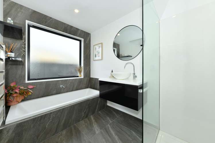 15 Colin Laloli Place Wigram_17