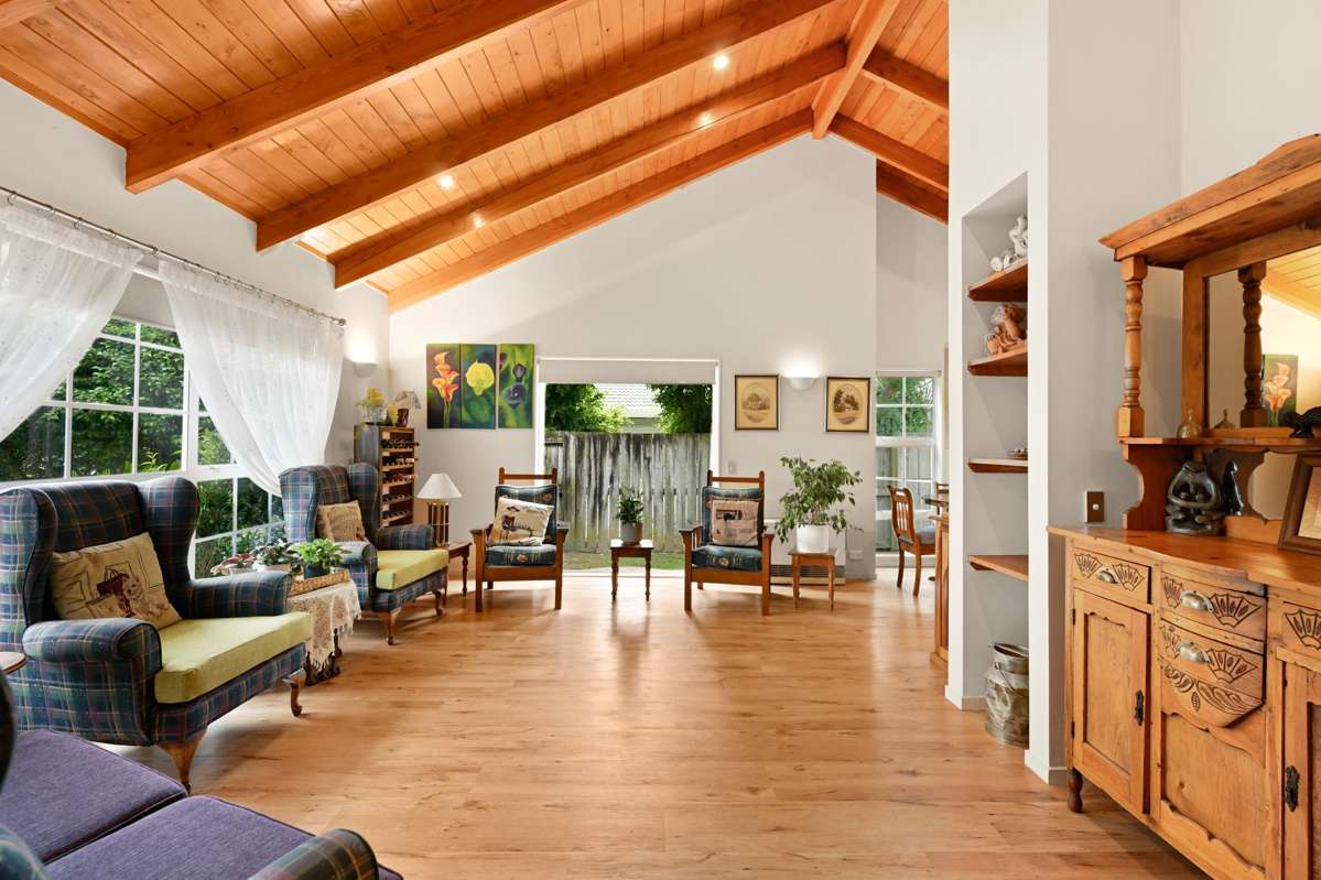 37 Bouverie Crescent_3