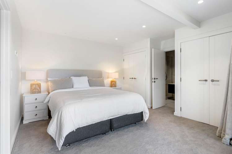 12 Victoria Road North Onetangi_10