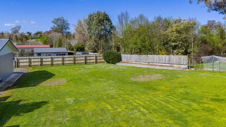 12 Abbot Avenue Waipawa_6