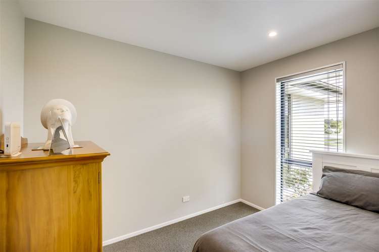 16 Kapiti Drive Poraiti_14