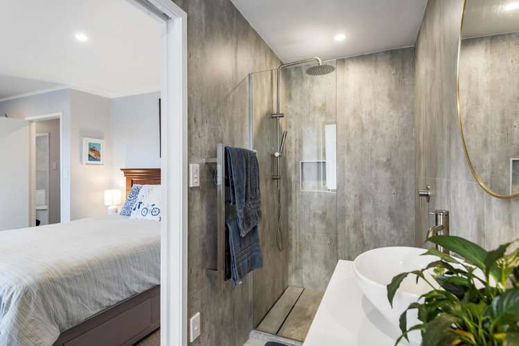 30 Bay Vista Drive Red Beach_12