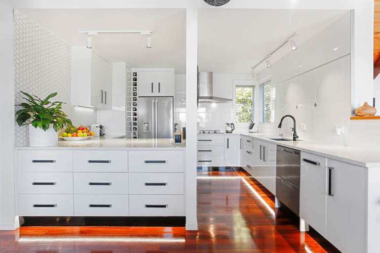 49A The Esplanade Eastern Beach_8