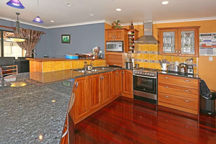 10 Brains Road Kelston_11