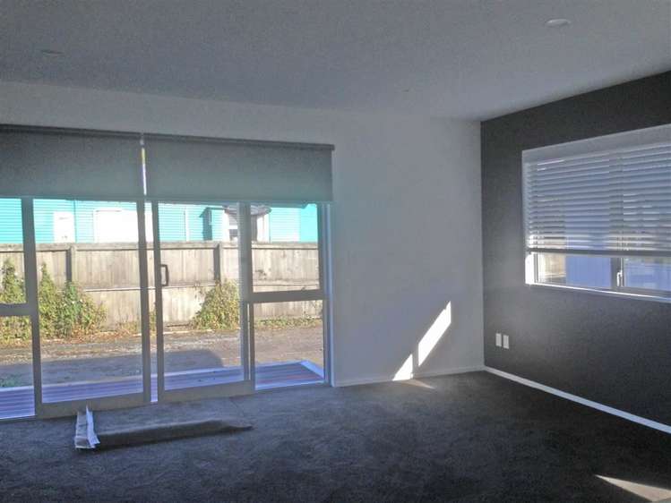 2/192 Woodham Road Linwood_3