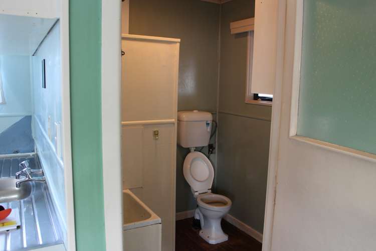 38b Robinson Avenue Holdens Bay_9