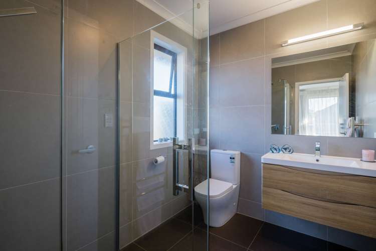 54 Norfolk Drive Cambridge_13