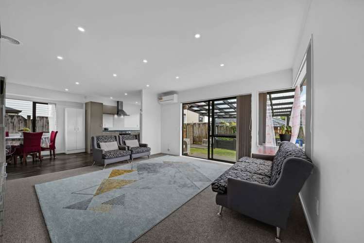 2 Pantera Way Hill Park_11