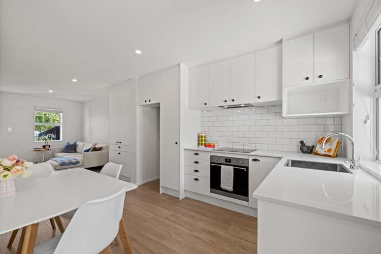 2/42 Woodville Street Edgeware_6