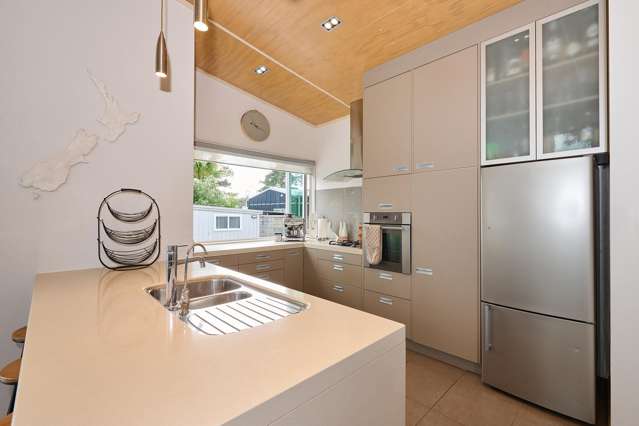 156 Sands Crescent Matarangi_4