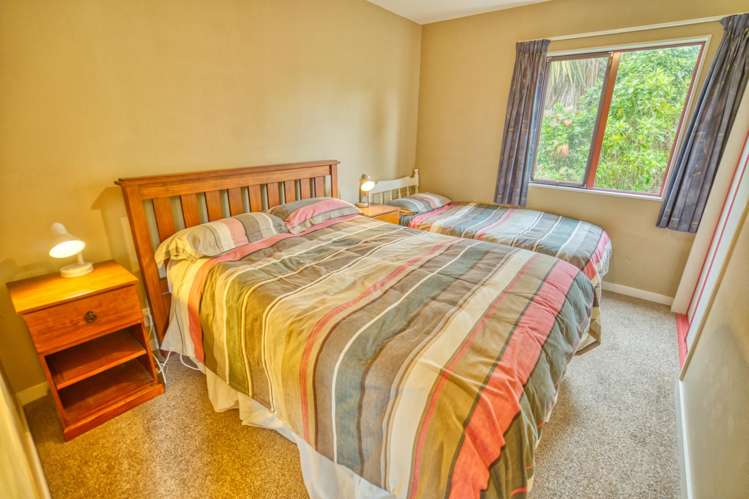 4 Russell Street Okarito_32