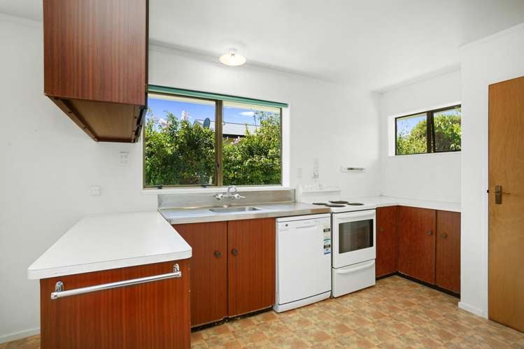 18 Rossiter Street Tawa_7
