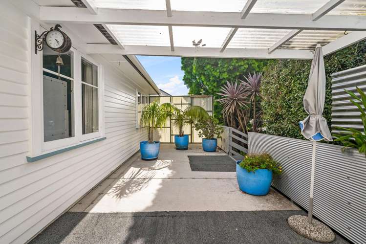 25 Lowtherhurst Road Massey_19