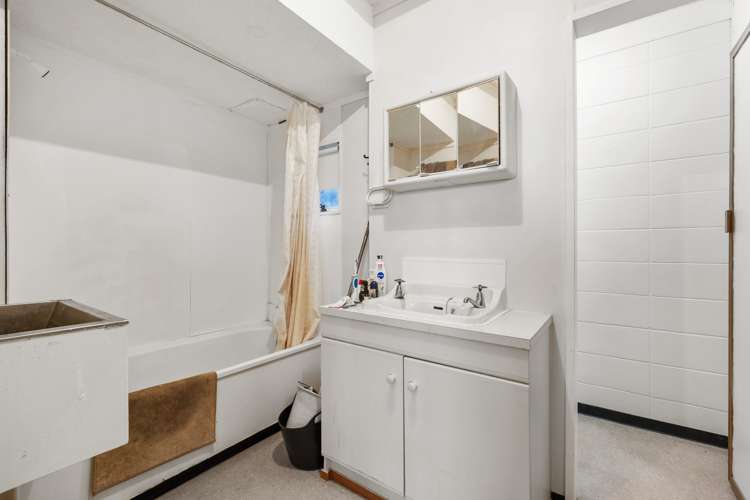 2/4 Kenwyn Terrace Newtown_6