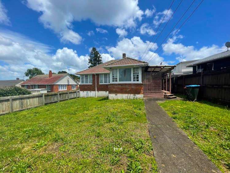 1/3 Hallam Street Mount Albert_17