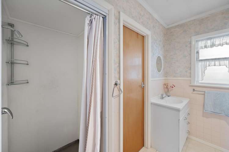 32 Harold Holt Avenue Onekawa_9