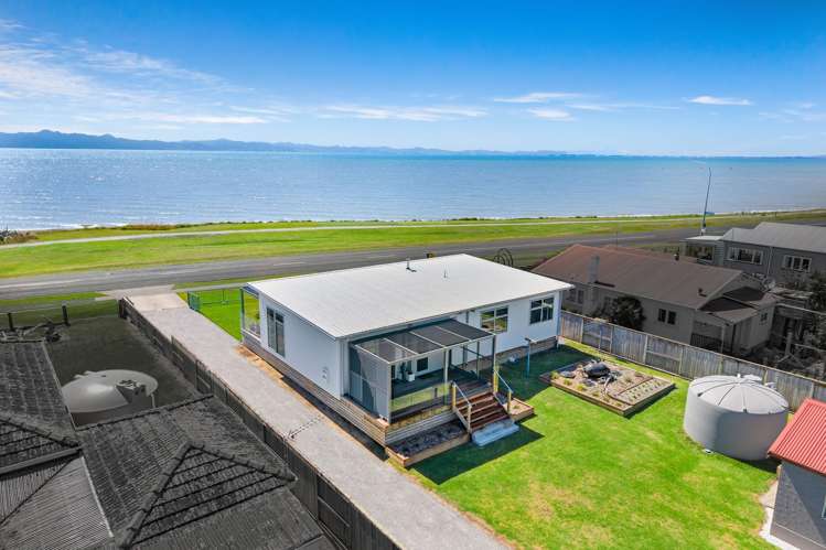 989 East Coast Road Kaiaua_39