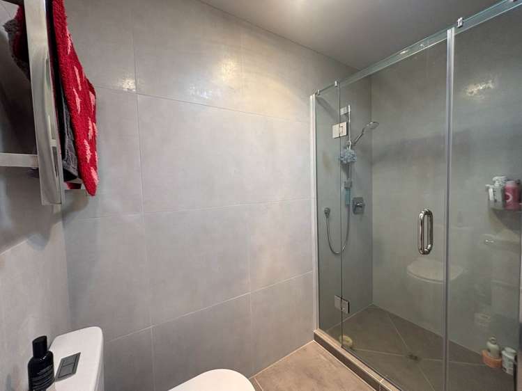 4/11 Jaemont Avenue Te Atatu South_12