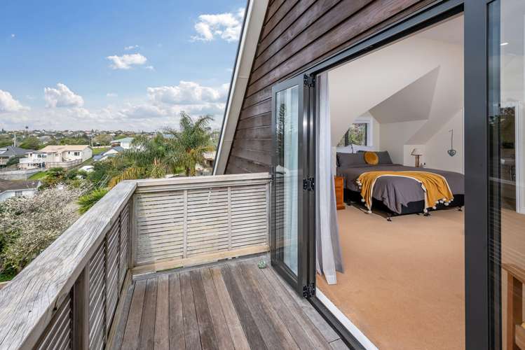 45 Uxbridge Road Mellons Bay_12