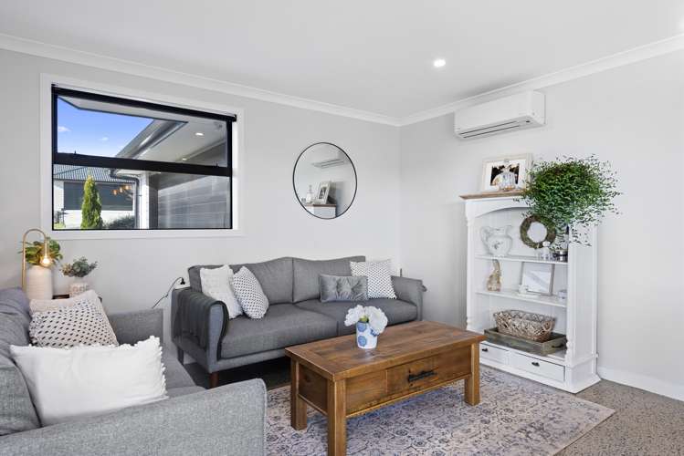 213 Ballintoy Park Drive Welcome Bay_13