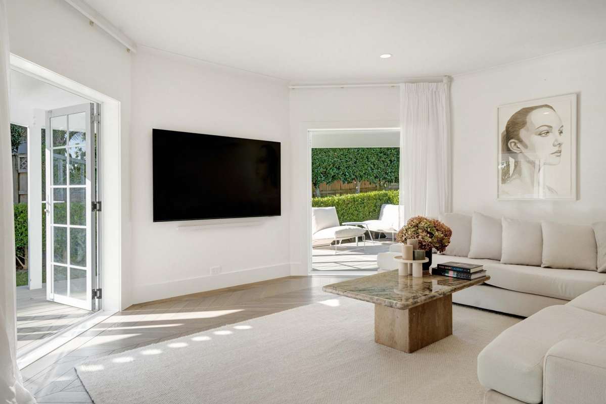 1 Almond Grove_5