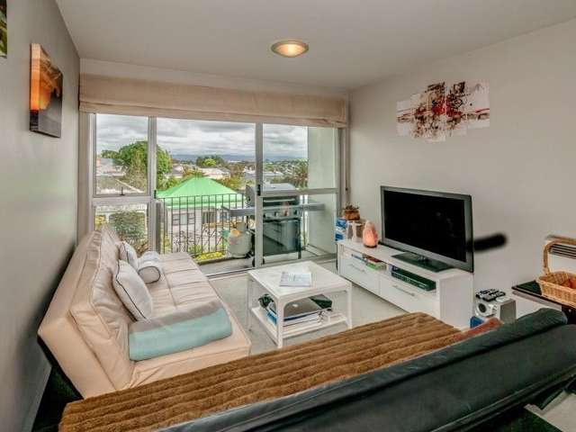 2c/17 Scanlan Street Grey Lynn_1
