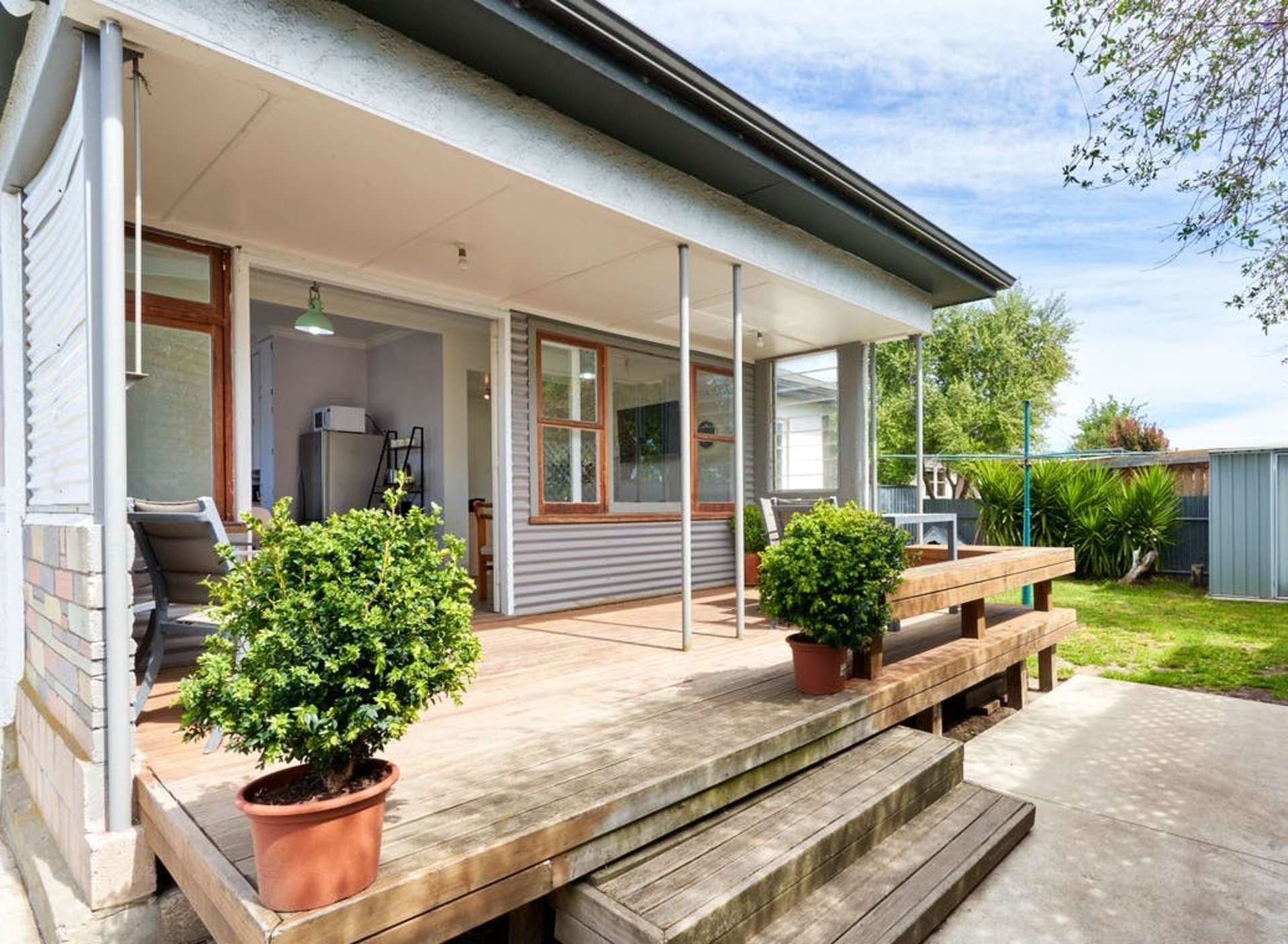 1004 Willowpark Road North Mayfair_0