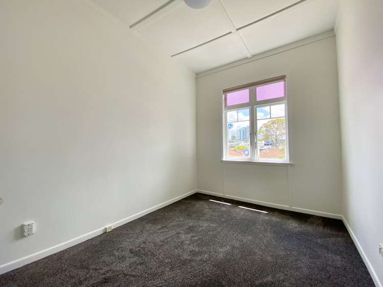 13 Captain Scott Road Glen Eden_7