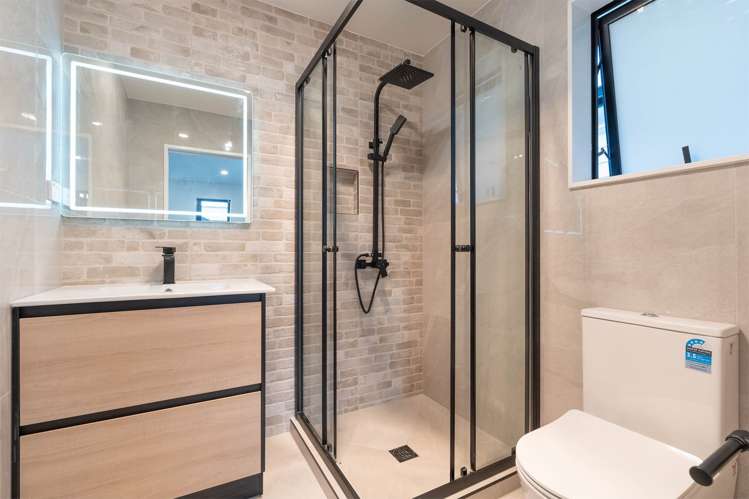 3/27 Mcleod Road Weymouth_14