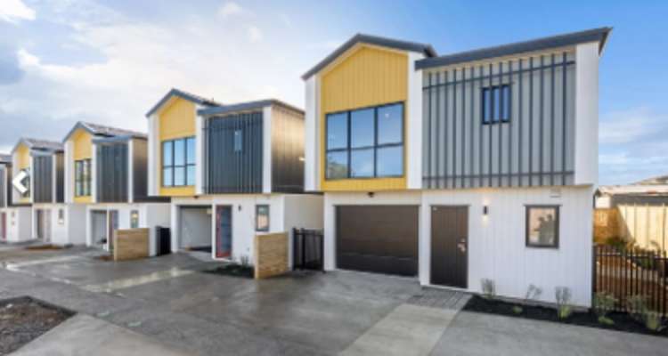 2/31 and 33 Goodwin Drive_0