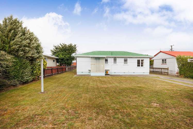 11 Bartholomew Road Levin_14