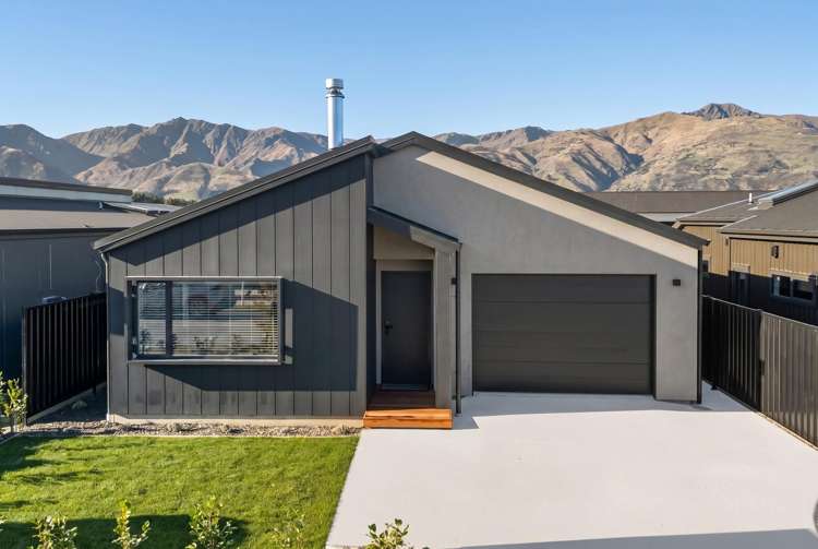 174 Burdon Loop Lake Hawea_6