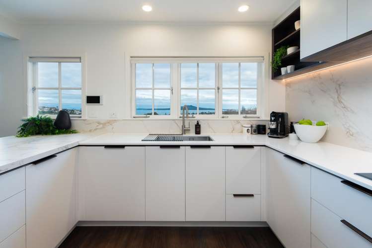 107 East Coast Road Castor Bay_10