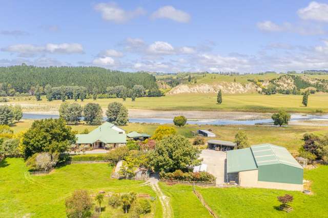 Lifestyle living with stunning river views