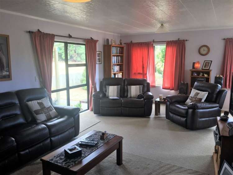 2 Holden Road Tikokino_3