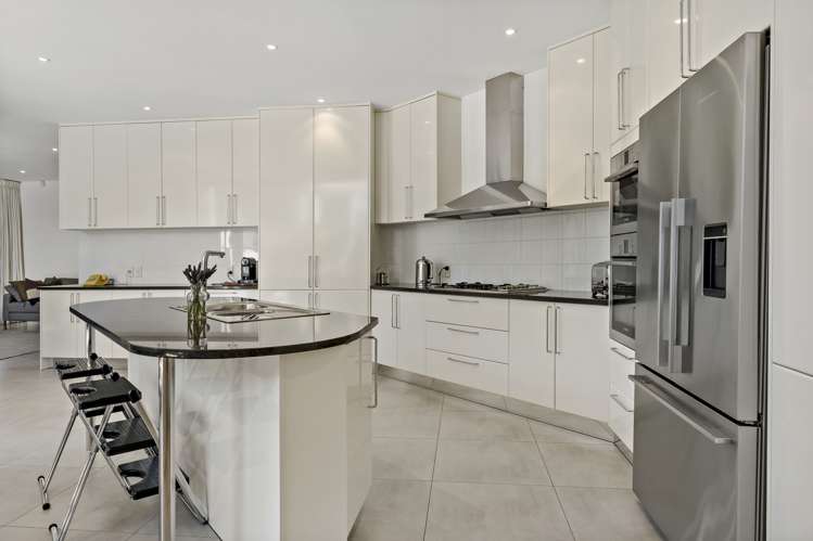 3a Shipherds Avenue Epsom_6