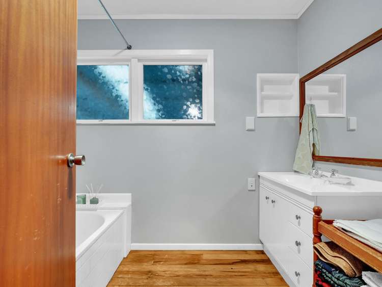 14 Brightside Road Stanmore Bay_12