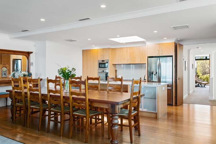 12/88 Lake Terrace Taupo_9