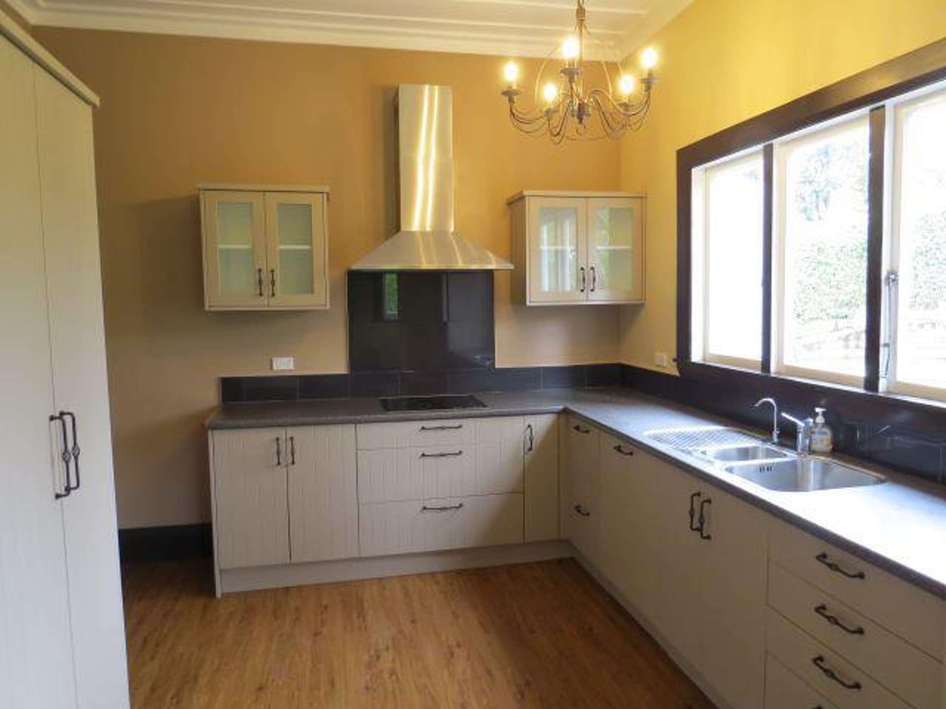 221A Tukapa Street Westown_0
