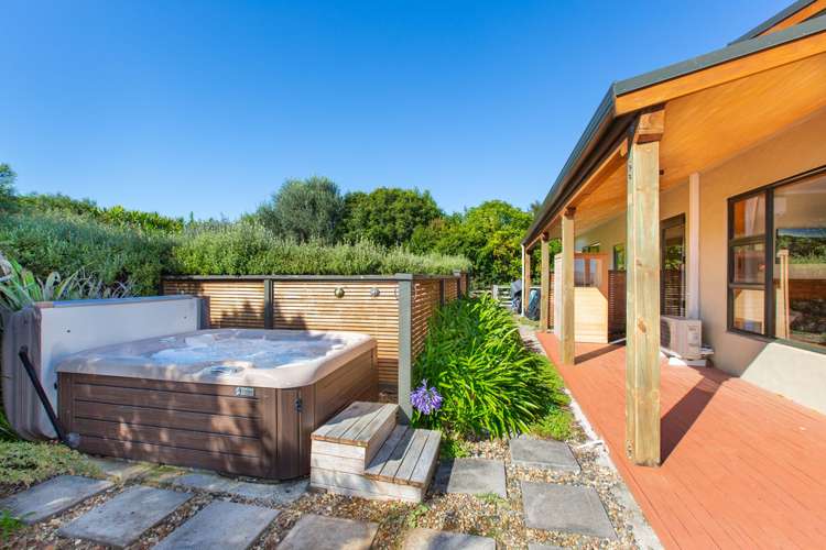 8 Three Streams Road Raglan_18