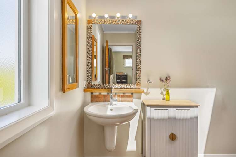 12 Mere Road Taupo_18